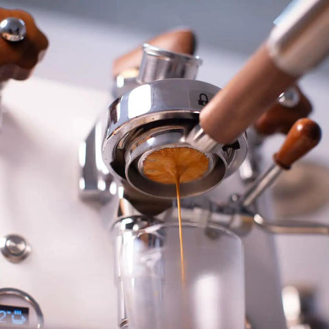 Bottomless 58mm Portafilter for E61 Grouphead Espresso Machines Pro Grade Naked Portafilter With Stainless Steel Body And Zebra Wood Handle Includes Filter Basket extracting espresso shot