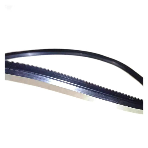 Close-up of VL 1900 Heavy Duty NBR Rubber Water Seal Rotary Shaft Gasket for hydraulic pumps, showcasing its solid fit and oil-proof design.