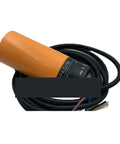 Capacitive Proximity Switch KB5004 Kit And KB3020 BPKG NI with black cable, industrial sensor for automation, easy mounting.