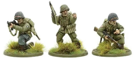 US Airborne Paratroopers 1:56 Scale Tabletop Miniatures Pack Plastic Paintable 28mm WWII Soldiers For Adults