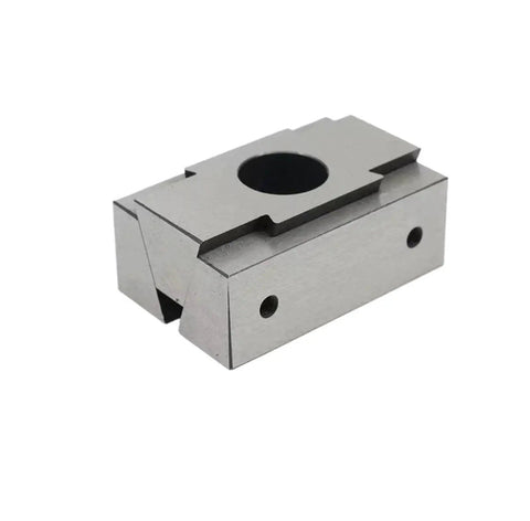 Heavy Duty Double Extension Machining Vise With Multi Station Quick Change Pallet Adjustable Semicircular Jaw for CNC clamping.