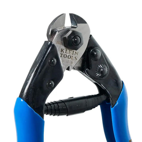 Close-up of Beefy Heavy Duty Cable Cutter for ACSR and Hardened Wire, center-cut jaws, plastic-coated grips, precision steel blades.