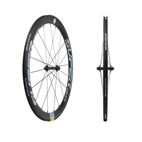 Carbon Fiber Road Bike Wheels 700C Clincher Wheelset 50mm Deep Rim 23mm Wide Matte Silver Basalt Braking Surface V Shaped Design