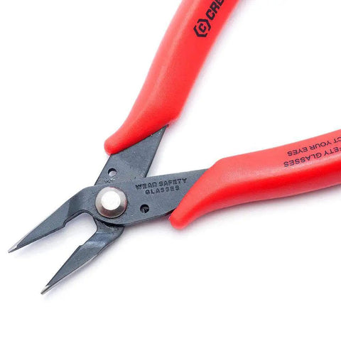Compact Electronics Cutter Set With Miniature Flush Cutters And Needle Nose Pliers Serrated Jaws For Firm Grips Cuts Soft Wire Up To 20 AWG 0.8mm Shock Absorbing Grips All Purpose Hobbyist And General Electronics Tool Black, red handled flush cutters close-up