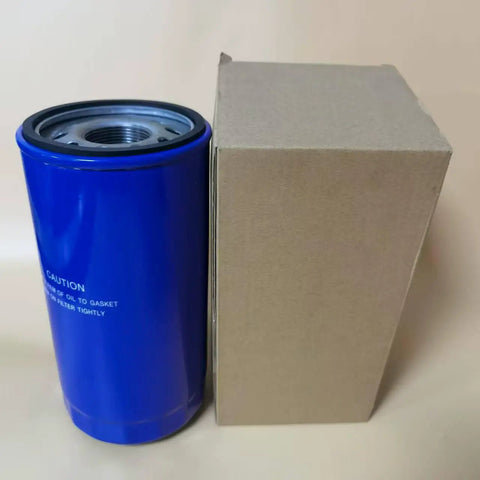 Hydraulic Oil Filter 47846396 For Boomer 30 35 40 50 And Boomer Series II 35 II 45 II 50 II 55 II Workmaster 25 33 35 37 40 Tractor Replacement Part Heavy Duty next to its packaging.