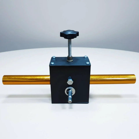 Get This Pro-Grade Aluminum Wire Puller For Snappy Cable Feeding! Durable alloy wire puller with manual control knob for easy cable guiding.