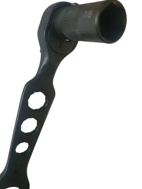 Close-up of Heavy Duty Scaffold Ratchet Wrench Set With 7/8 Open End And 7/8 Socket Plus 1/2 Drive, showing knurled socket.