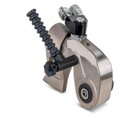 Heavy Duty Hydraulic Torque Wrench With 1 Inch Square Drive And Ergonomic Grip Delivers Rock Solid Power Up To 4373 Nm for precise equipment repairs.