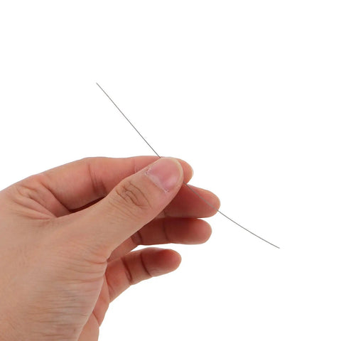 Beading Needle Set For Bead Stringing 200 Pcs Jewelry Threading Needles With Bend Resistant Metal Design Ideal For Necklaces And Bracelets held in hand