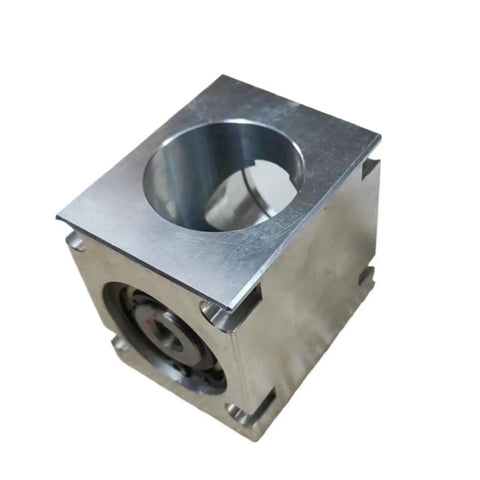 Built Tough One Piece Spiral Bevel Right Angle Gearbox With 8mm Keyway Bore Single Output Shaft For Direct 90 Degree Power Transfer Knocks It Out Of The Park Solid Torque Delivery guaranteed to perform, metal housing, compact design.
