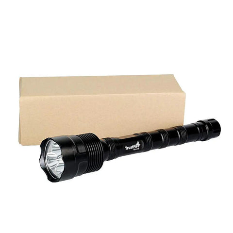 High Power 2500 Lumen USB Rechargeable LED Flashlight With Memory Strobe IP68 Waterproof EDC Torch beside packaging box