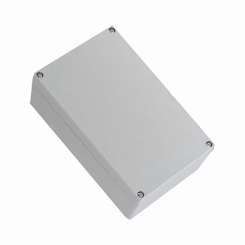Front view of IP66 waterproof cast aluminum junction box, 135x85x56mm, four-screw cover