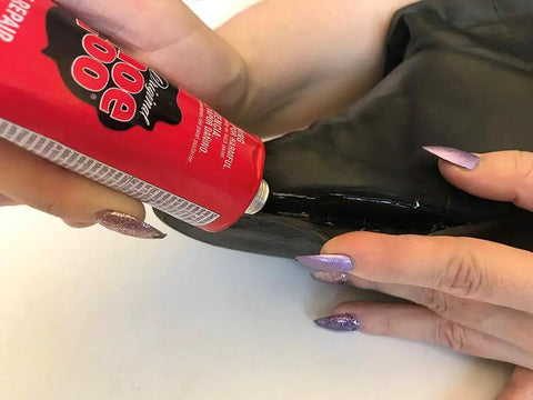 Rugged Shoe Repair Kit For Worn Shoes And Boots With Heavy Duty Adhesive For Leather Vinyl Rubber And Canvas application