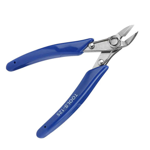 125 Multifunction Electrician Pliers For Wire Cutting Heavy Duty Steel Construction Ergonomic Grip Versatile Tool in blue handle