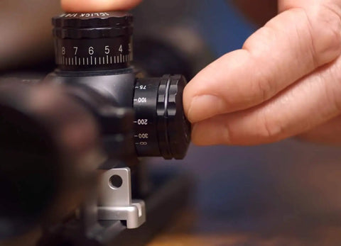 Adjusting No Fuss Optic Leveler For Rifle Scopes With Leveling Feature, Fits Rings Or One Piece Mounts for long-range accuracy.