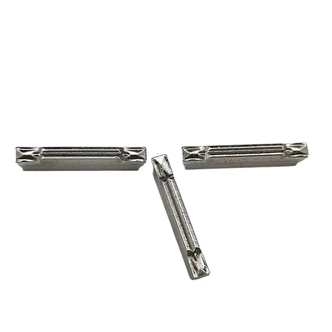 Heavy Duty Carbide External Turning Insert For CNC Metal Lathe Parting Tool showing three inserts with a shiny surface.