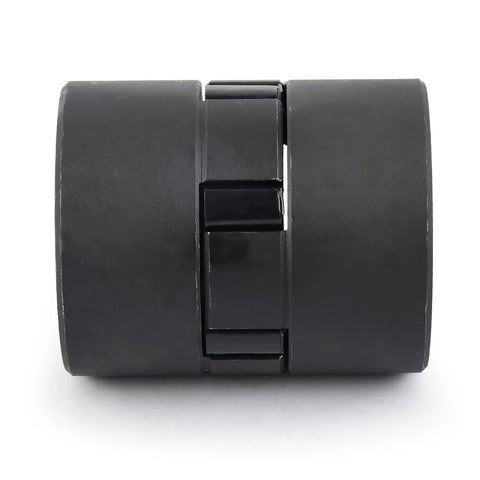 Black metal 3-piece L-jaw coupling with Buna-N rubber spider, 3/4 in to 3/4 in, for log splitter