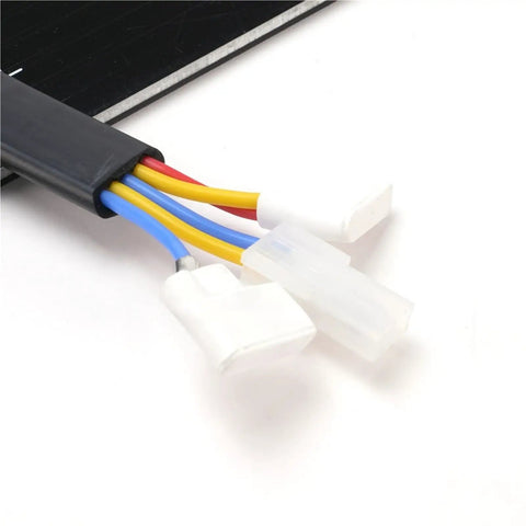 Sidewinder X4 Pro Aluminum Heat Bed Upgrade With Soft Magnetic Stickers And Insulating Foam Assembly, Durable Sheet Metal Base For Stable Bed And Precise First Layer, Faster Heatup, Cleaner Prints. Close-up of aluminum heat bed wiring connectors