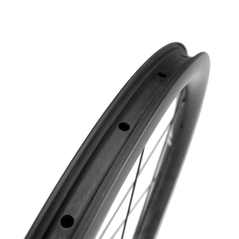 Close-up of Tubeless Carbon Fiber Wheelset 38mm And 31mm For 700c Road Bikes, Disc Brake, UCI Approved, Toray T700 Rim