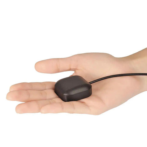 Active Car GPS Antenna With SMA Male Connector Waterproof Magnetic Mount Three Meter Cable in hand