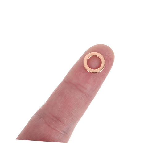 Must Have Go To 20 Piece Flat Copper Washer Kit For Automotive And Plumbing, High Precision Sealing Gaskets For Oil Drain Plug And Hydraulic Fittings, Copper Washers For Leak Free Performance And Quick Heat Dissipation, small copper washer on fingertip