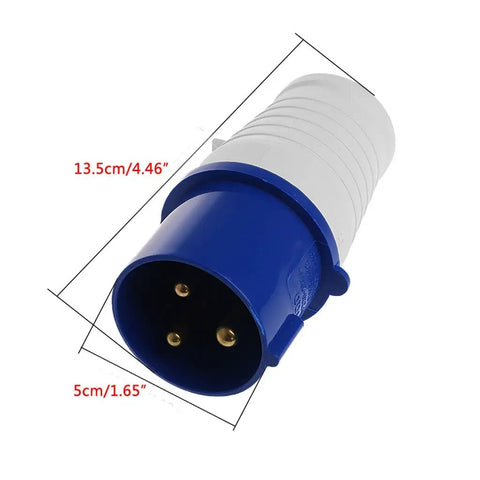 Tough As Nails 32A Industrial Three Pin Plug Built For Rough Job Sites showing dimensions 13.5cm and 5cm for heavy duty use.