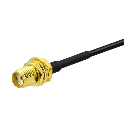 Close-up of SMA Female Connector for Rad Dual Band Ham Radio Antenna With Magnetic Base For VHF UHF 136-174MHz And 400-470MHz