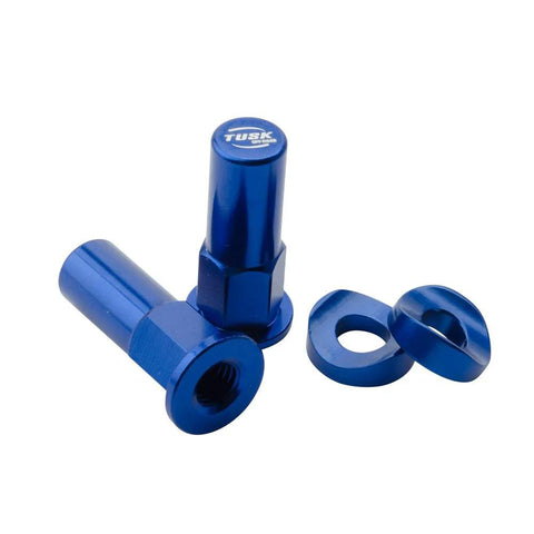 Blue Tusk rim lock nut/spacer kit; set of 2 bolts and 2 spacers for automotive use