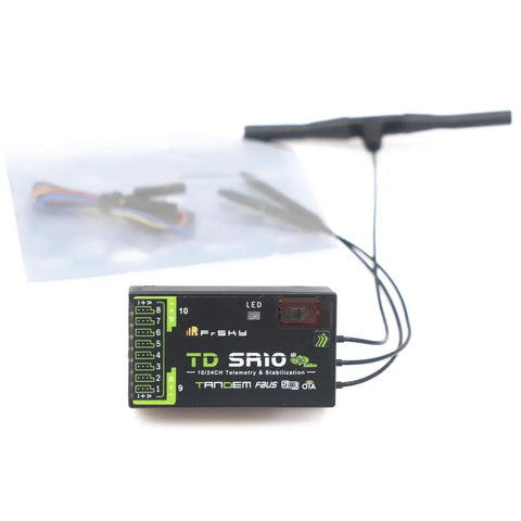 Tandem Dual Band Receiver SR10 Simultaneous 2.4GHz And 900MHz showing ports and triple antenna design for control