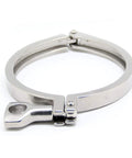 Tri-clamp 4-inch stainless steel 304 with wing nut and single pin, close-up