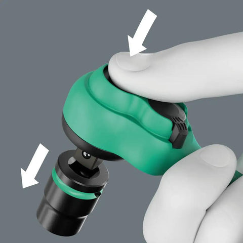 Close-up of Slim 1/4 Inch Drive Ratchet With Reversible Lever, 80-Tooth Gear Delivers Ultra Short 4.5 Degree Return, 144 Millimeter Length