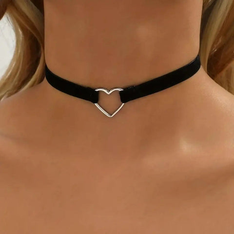 Adjustable Layered Black Necklace For Women With Sleek Dual Chain Design And Polished Alloy Pendant That Brings Fresh Gothic Vibes To Any Fit While Serving As A Daily Statement Piece Or Trendy Gift Idea, featuring a heart detail.