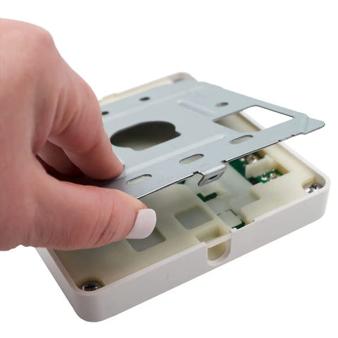 Hand assembling UMC-117 Wired Main Remote Control For Residential Tankless Gas Water Heaters RTG20006DW Easy Temperature Adjustment