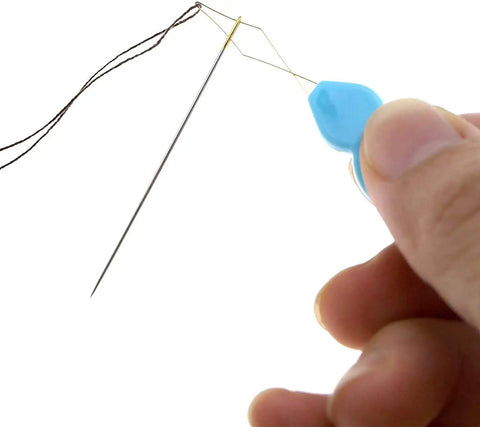 30 Piece Gourd Shaped Needle Threaders Set for Sewing and Crafting, Plastic Wire Loop DIY Threaders with Clear Box, Handy Tool in Use