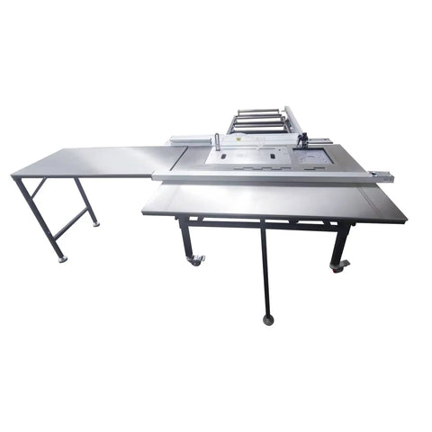 Pro Grade 220V Woodworking Table Saw With Dust Free Housing And Smooth Four Way Swing Arm, 1000 mm x 457 mm table.