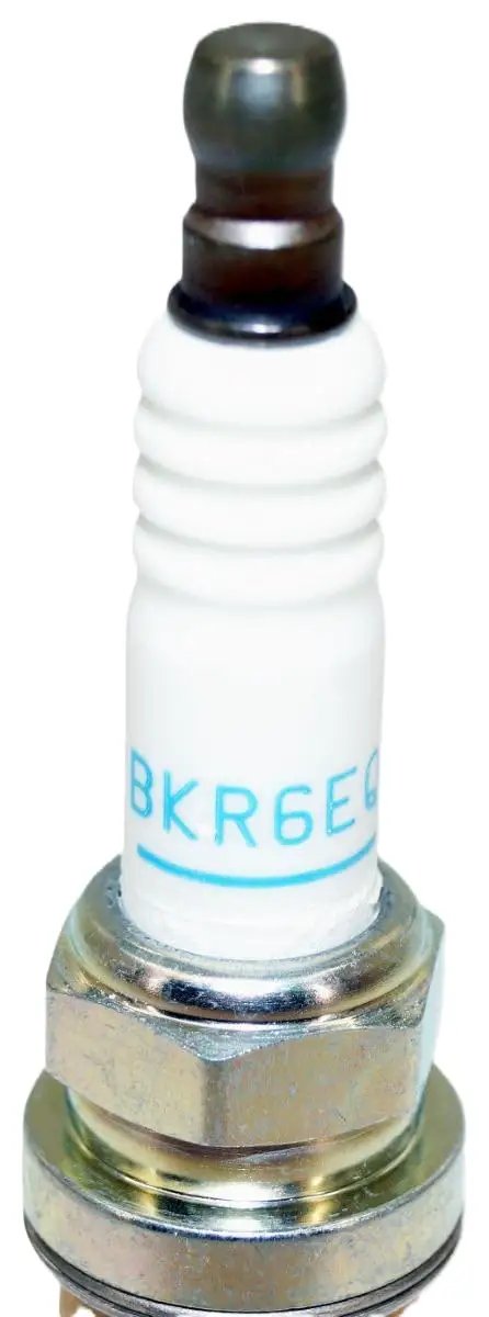 Laser Platinum Spark Plugs BKR6EQUP close-up view for Audi 97-01 BMW 92-06 Cadillac 03-04 Porsche 01-05 VW 98-05 Volvo 95-04