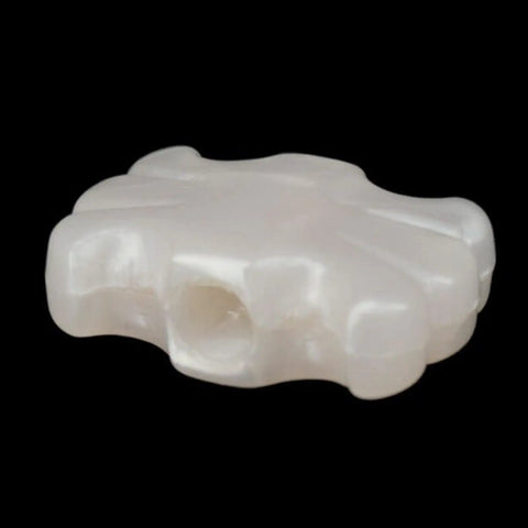 Upgrade Your Folk Guitar Game With These Awesome 6 Piece Tuning Peg Buttons showcasing a close-up of a white tuning peg button.