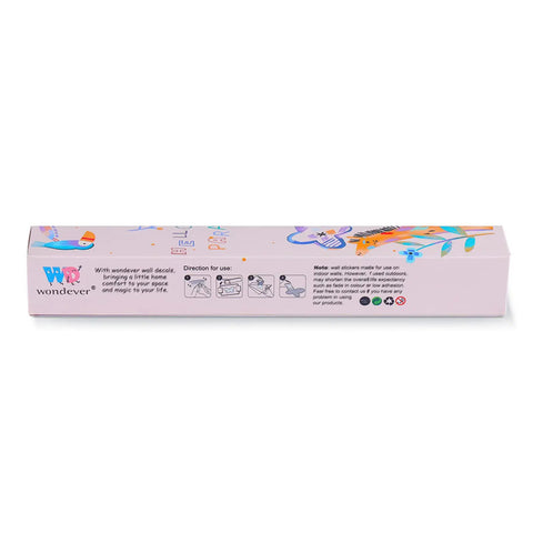 Packaging of Cute Animal Wall Stickers Set With Hot Air Balloon Elephant Giraffe Bear And Airplane Designs For Girls Room Nursery