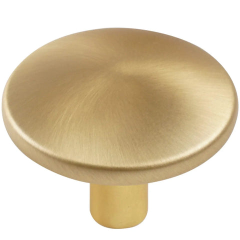 Six Pack 1.65 Inch Round Gold Cabinet Knobs With Brushed Finish Oversize Pulls For Drawers Dressers Closets Cabinets Great For Replacing Dresser Knobs And Cabinet Hardware Easy To Install, one knob close-up