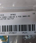 Label of 3-Position Selector Switch Single Unit, 300 V AC Panel Mount Rotary Control, Heavy Duty Industrial Operator package