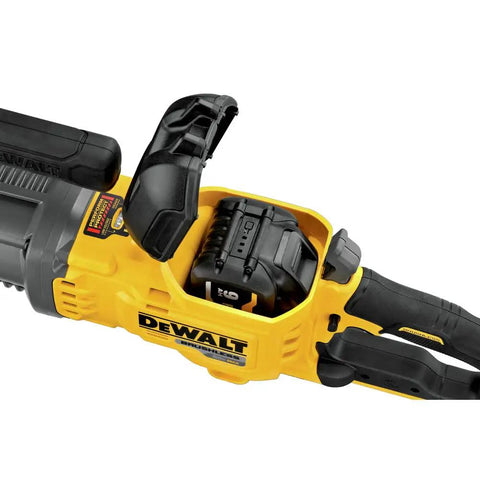 DeWalt Flexvolt 60V Max Brushless Pipe Threader Kit With Die Heads, cordless power tool showing battery compartment and 9.0Ah battery.