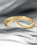 V Shaped Stainless Steel Wedding Band For Women With Chevron Pointed Design Engagement Promise Ring Simple Classic Gold Tone Size 6