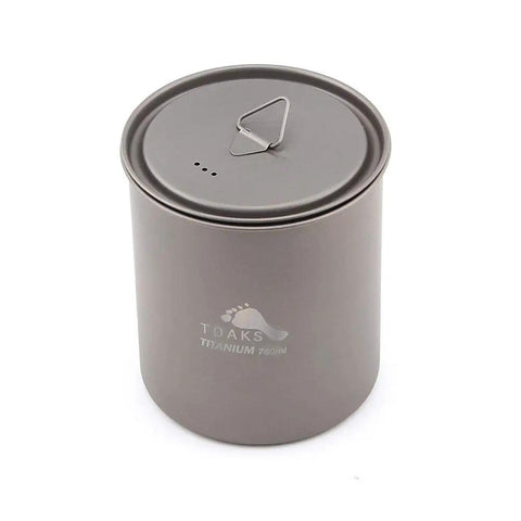 Ultralight Titanium 750ml Camp Pot With Lid For Solo Hikes, Bikepacking, And Minimalist Backpacking top view with closed lid.