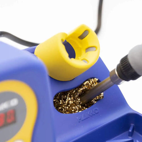 Lightweight Soldering Iron With T18-B Tip For Electronics, 26V 65W Ceramic Heater in holder, blue and yellow station