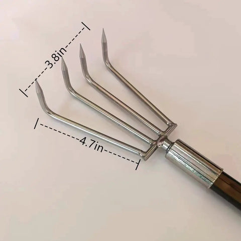 Stainless Steel Garden Claw Rake With Extendable Aluminum Handle close-up showing 3.8in width and 4.7in length tines for quick weeding.