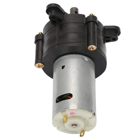 Portable 20W Hand Crank DC Generator For Backup Power with metal and plastic casing, close-up view