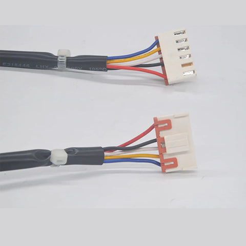 Close-up of wiring for Indoor DC Brushless Fan Motor 13W Replacement For WZDK13-38G-1 RD-310-13-8