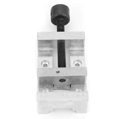 Beefy Metal Machine Vise Z012M for Wood Turning and Metalworking, zinc alloy construction, top view of vise clamp mechanism