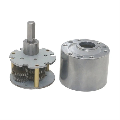 Rock Solid 37Mm Worm Gear Motor Speed Reducer With High Efficiency Metal Gearbox, 6mm shaft, compact design for 540 and 520 motors.