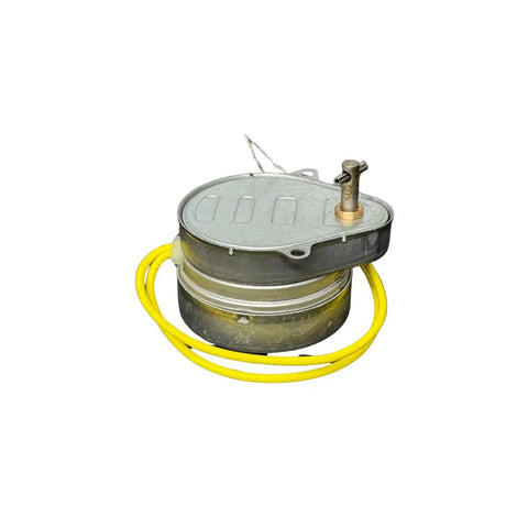 24V Right Rotation Damper Motor Replacement For 38766R Sub with yellow wire, metal casing, and shaft